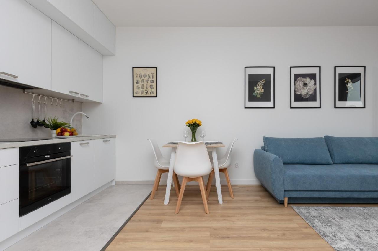 Apartment Postepu With Parking By Renters *