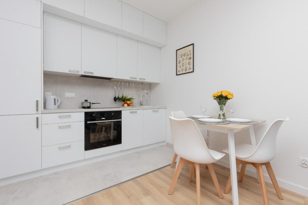 Postepu With Parking By Renters Apartment *
