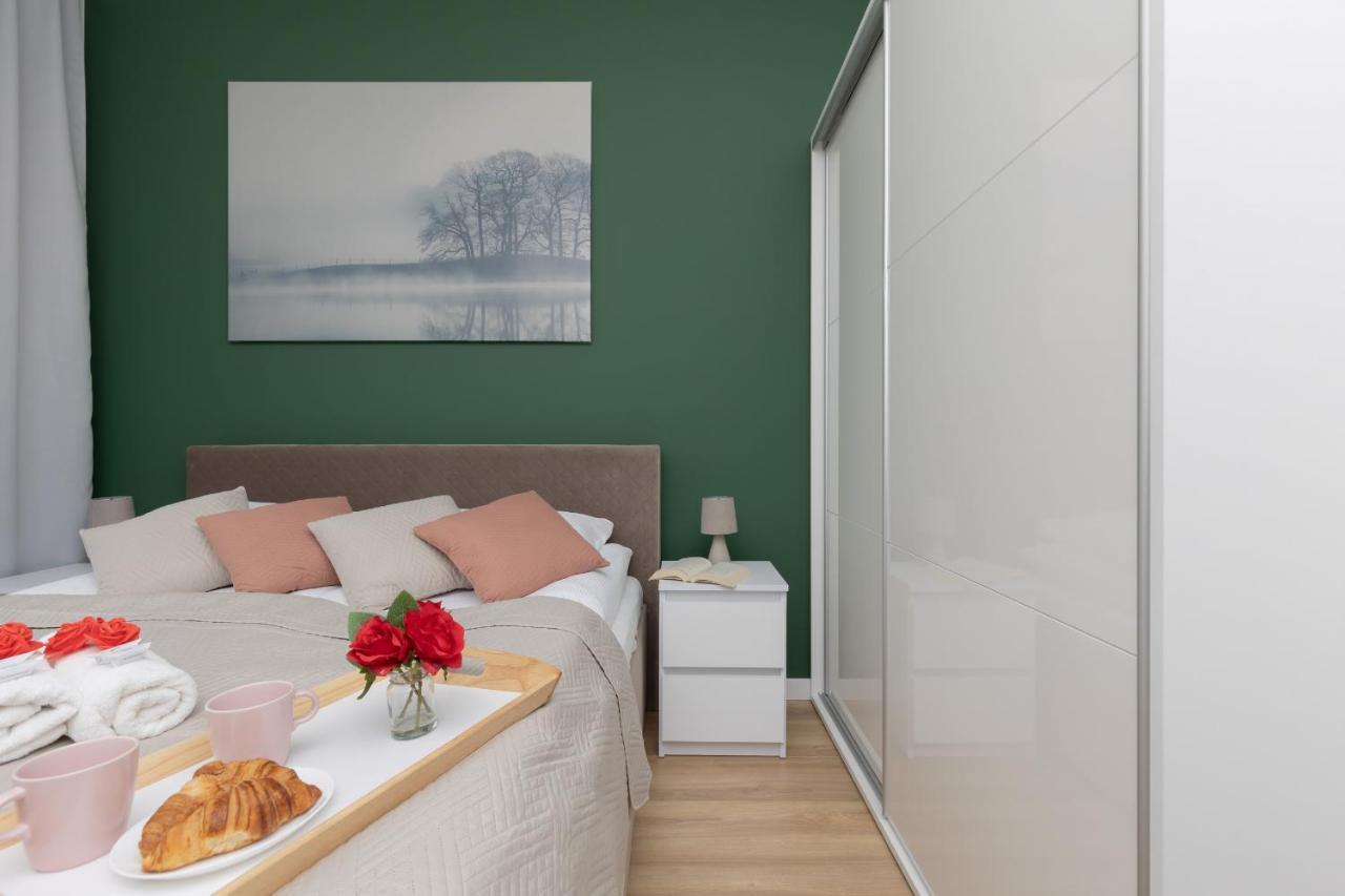 Postepu With Parking By Renters *